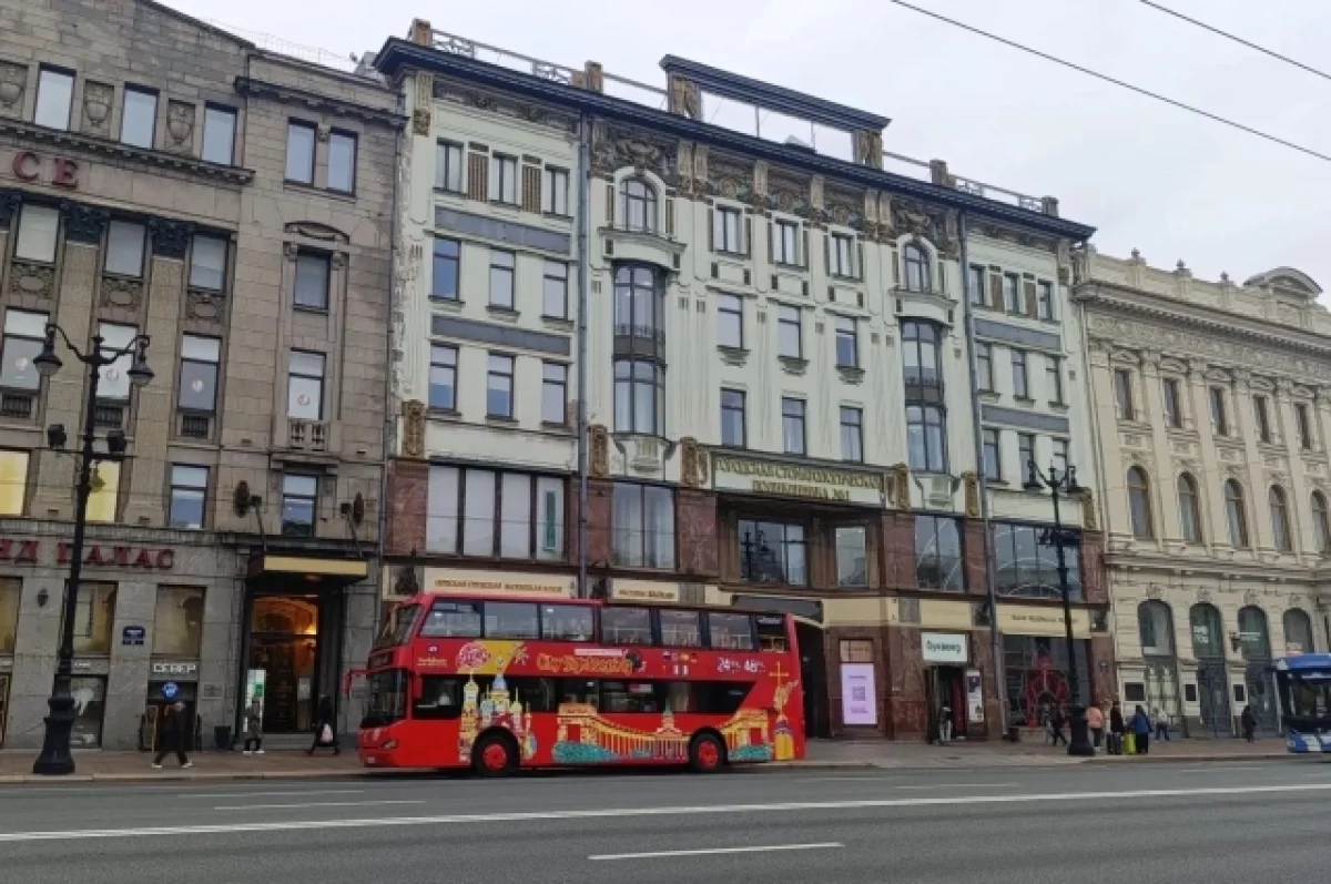 Антициклон рассеет облака над Петербургом