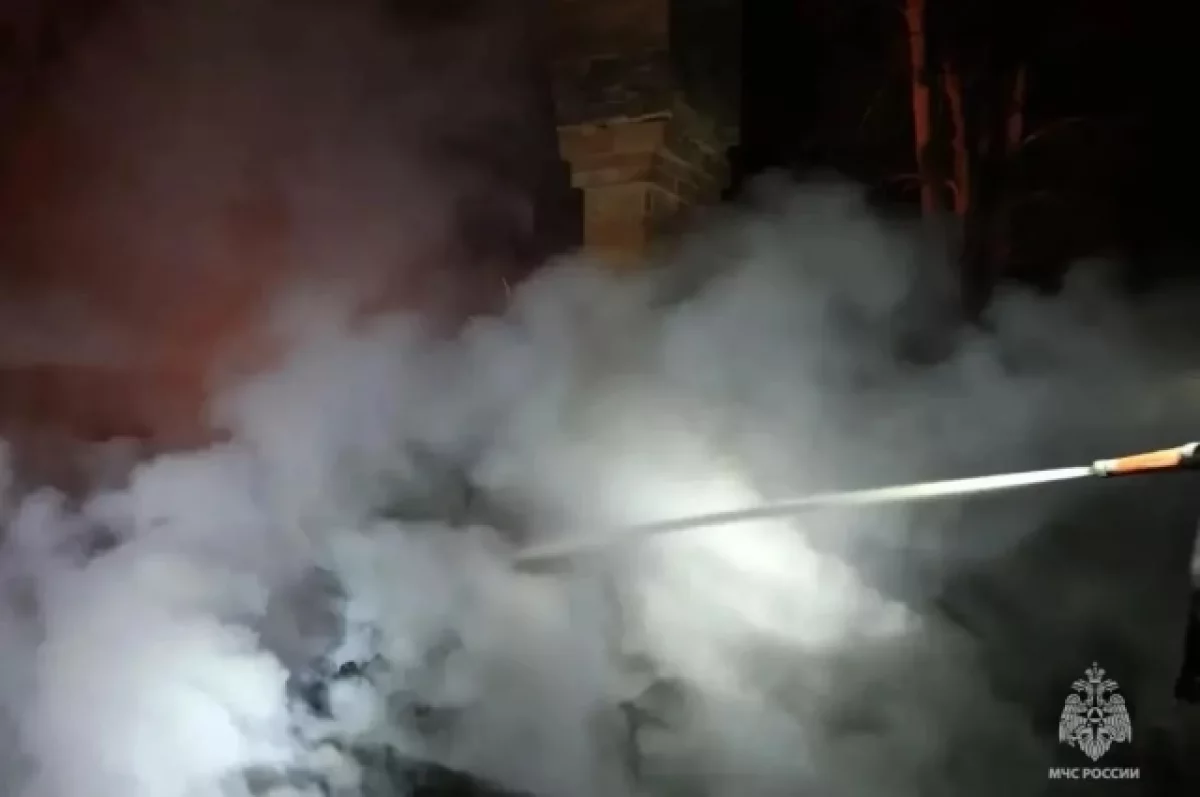 В Тверской области на пожаре погиб хозяин сгоревшего дома