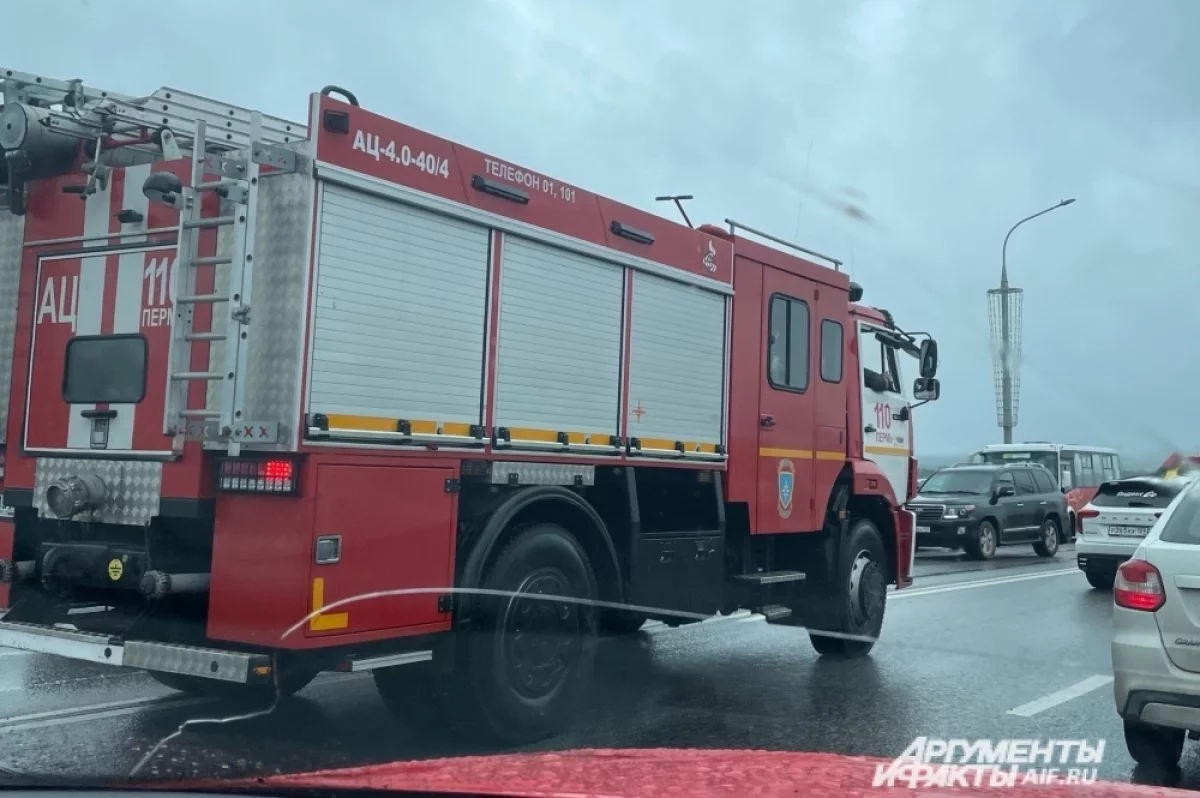 Два человека пострадали при пожаре в пятиэтажке в Кирове