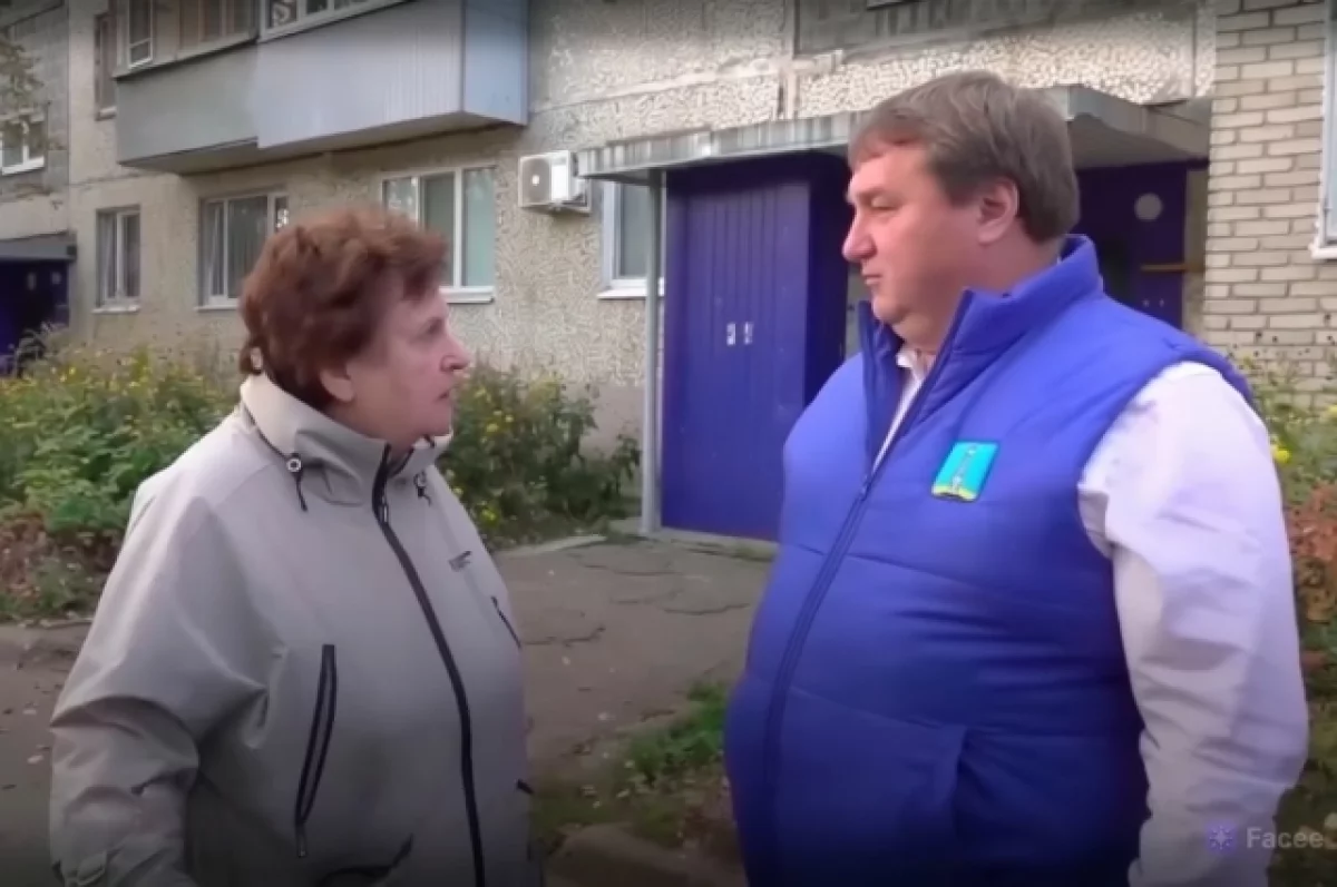 Мэр взял на контроль вопросы жильцов с улицы Нахимова и проезда Сиреневого