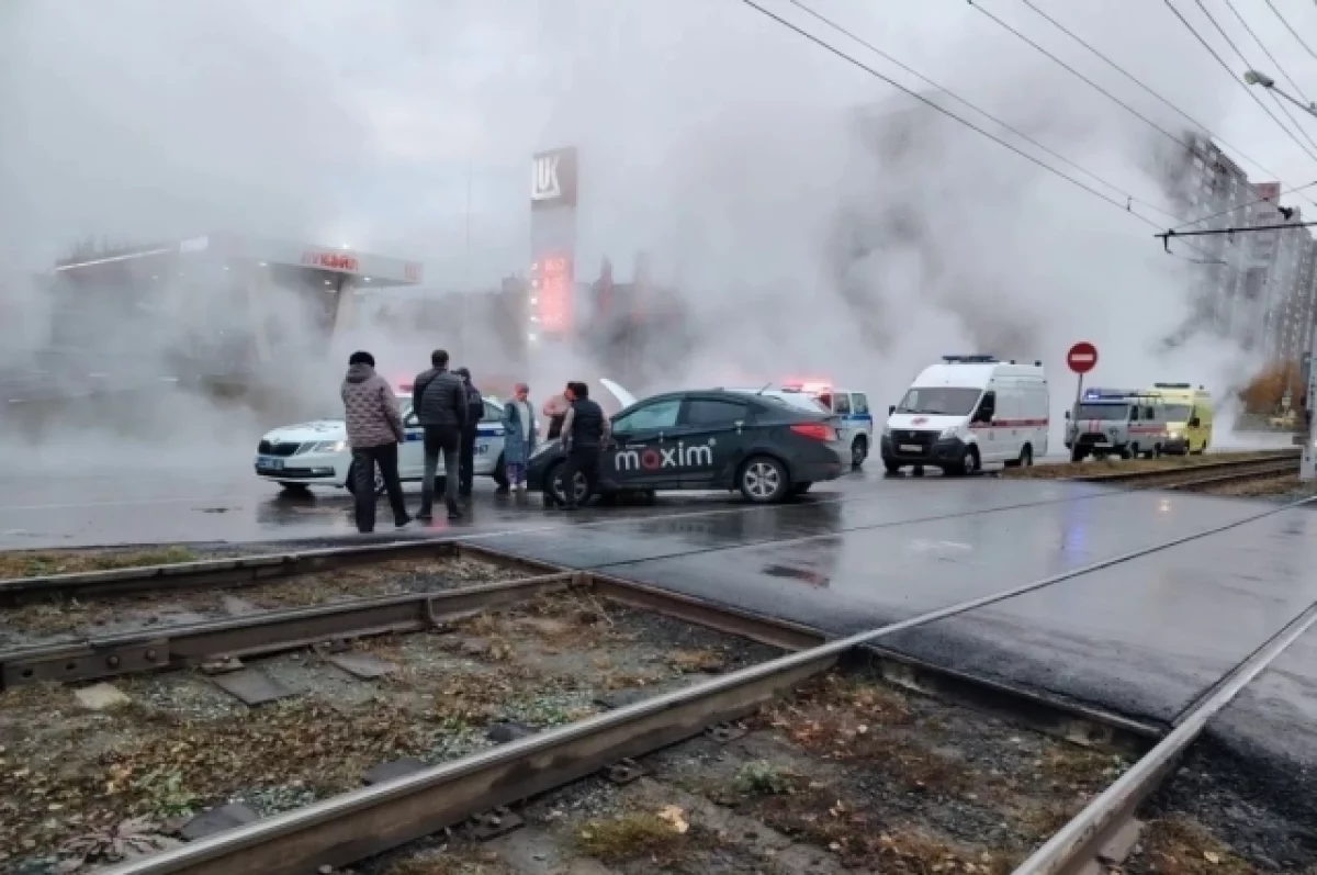 В Барнауле устранили аварию на сетях, из-за которой пострадали двое человек