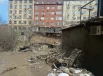 Дома, которые влотную прилегали к реке, топило дважды.
