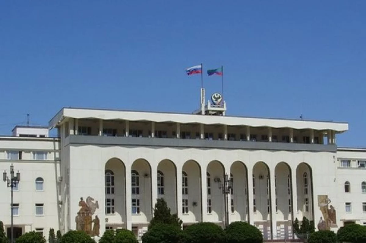Назначены два замруководителя администрации главы и Правительства Дагестана