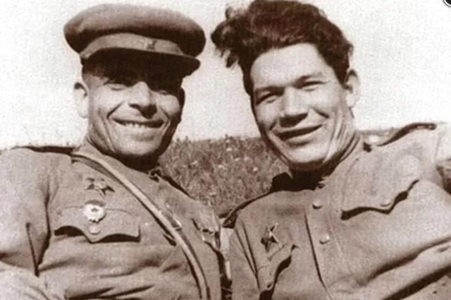 Мустафа Каримов — корреспондент газеты «Советский воин». 1945 г. 