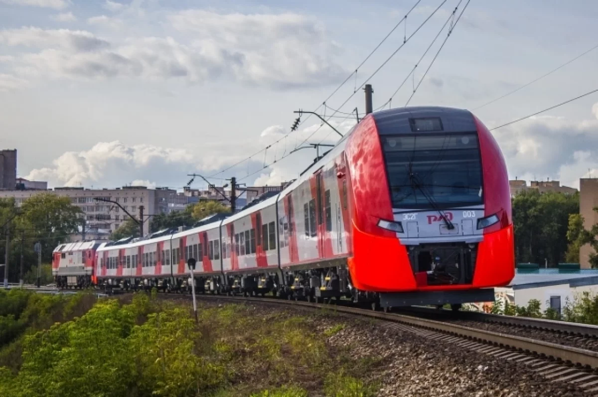 «Ласточки» между Петербургом и Псковом перевезли более 612 тысяч пассажиров