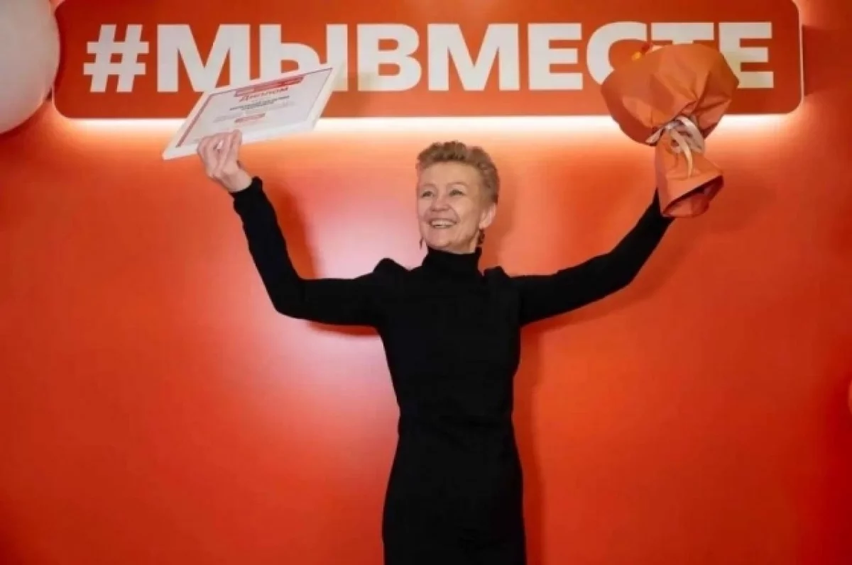Паслер отметил вклад уральских добровольцев в развитие социальных инициатив