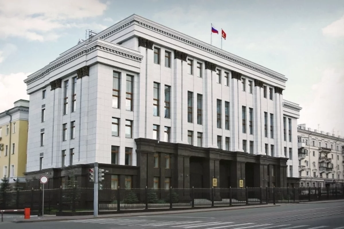В правительстве Челябинской области уволились два заместителя министров