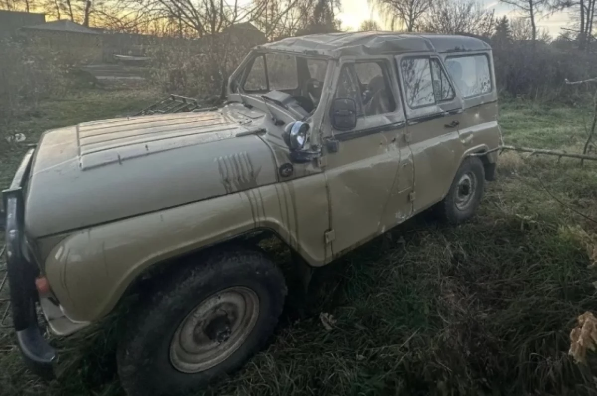 В жёстком ДТП с опрокинувшимся УАЗом в Кировской области пострадали люди