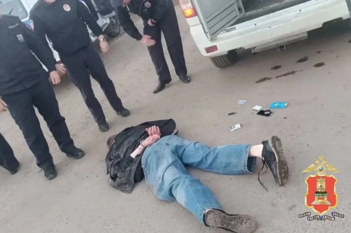 В Твери парень отказался оплатить проезд и напал на полицейского