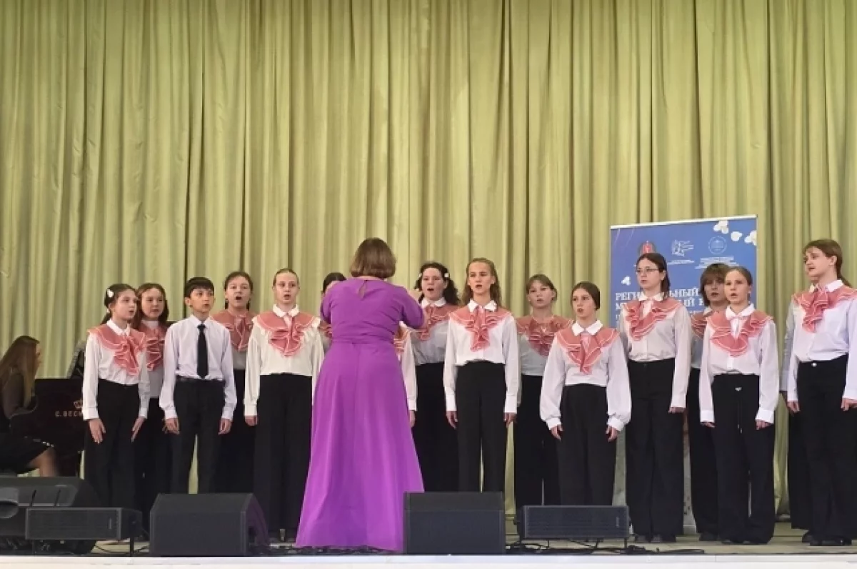 Хор Светлоярской ДШИ признан абсолютным победителем конкурса им. Пахмутовой