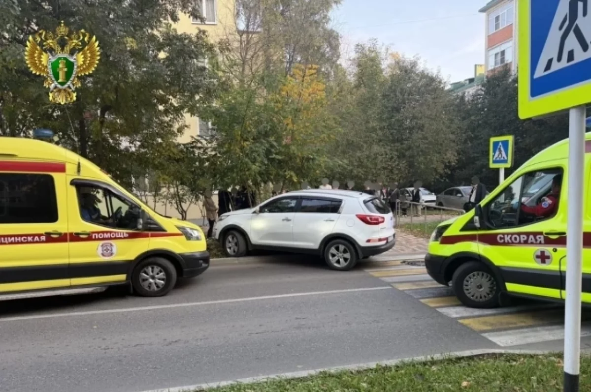 В Ставрополе машина на «зебре» сбила женщину с 2-летней внучкой в коляске