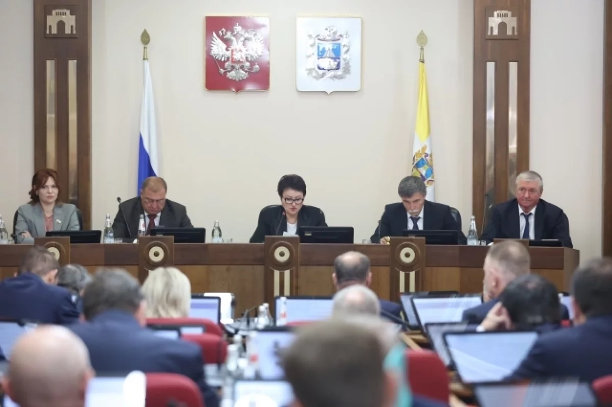 Число депутатов на зарплате в думе Ставрополья увеличили с 15 до 21
