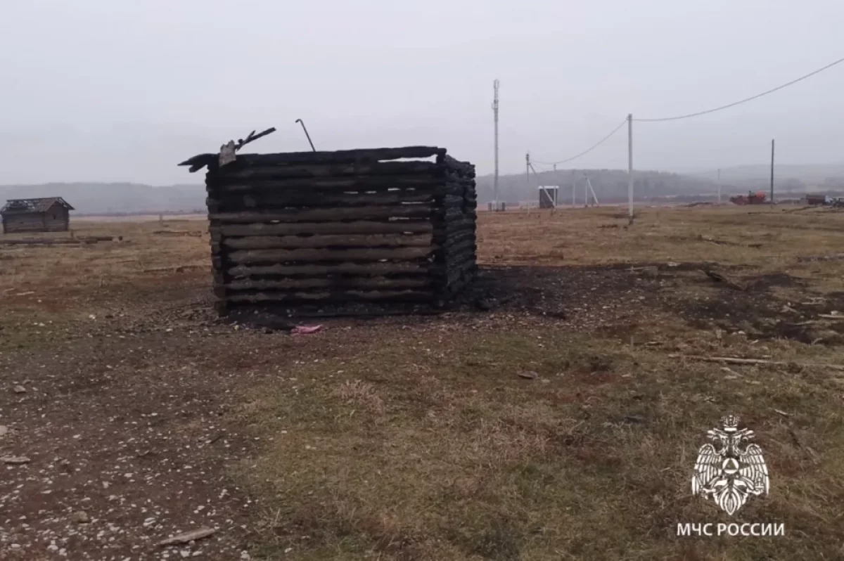 В Иркутской области ребёнок играл со спичками и устроил пожар
