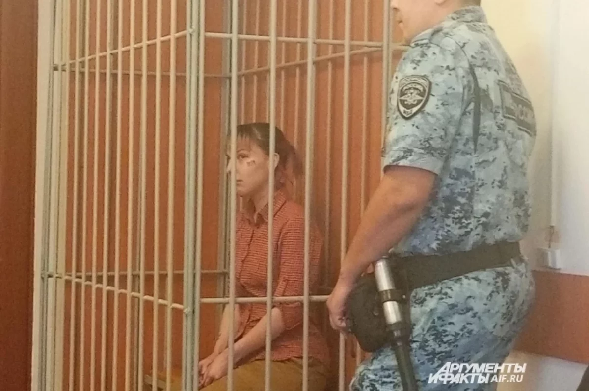Арест шестерым фигурантам дела об убийстве омского студента продлили