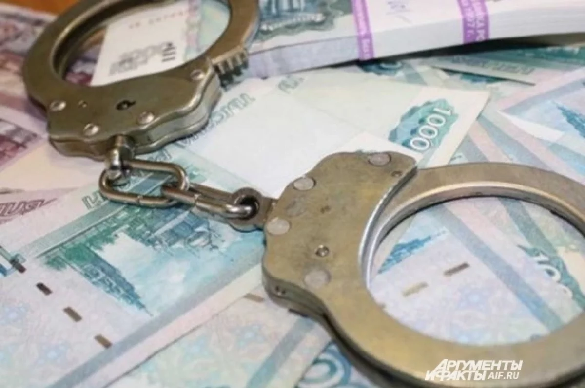 Юношу из Кирова задержали за кражу почти 2 млн рублей у жителя Удмуртии