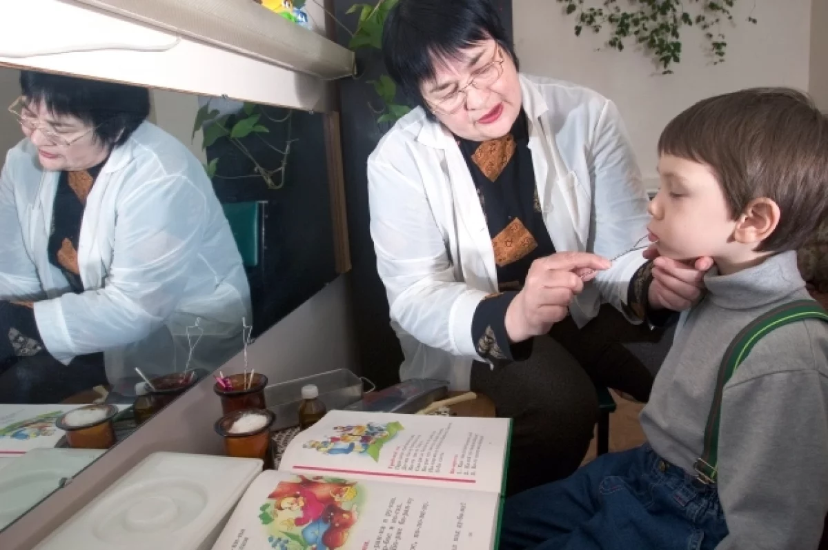 Детский невролог Третьякова объяснила, связаны ли вакцинация и заикание