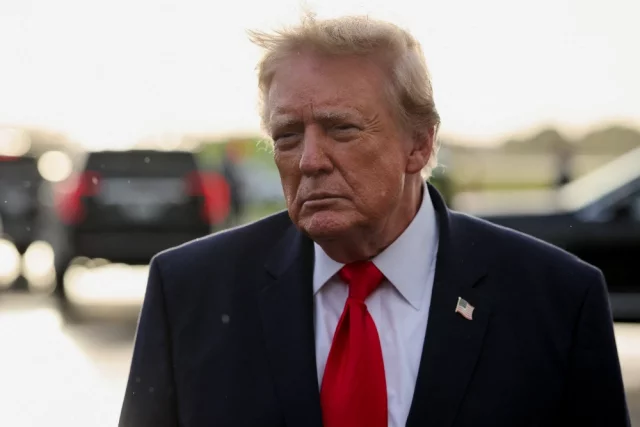 Дональд Джон Трамп — американский государственный и политический деятель, предприниматель, шоумен и миллиардер.