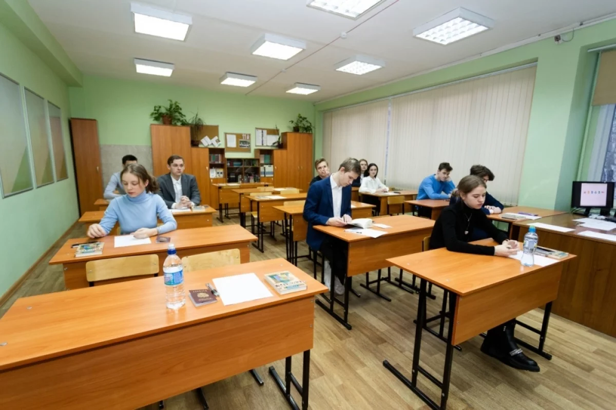 Новосибирские абитуриенты узнали минимальные пороги баллов ЕГЭ на 2027 год