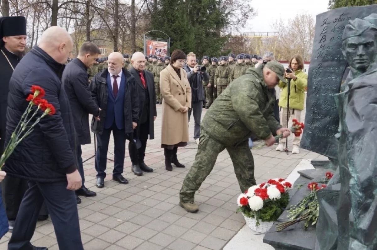 В Козельске почтили память писателей-фронтовиков