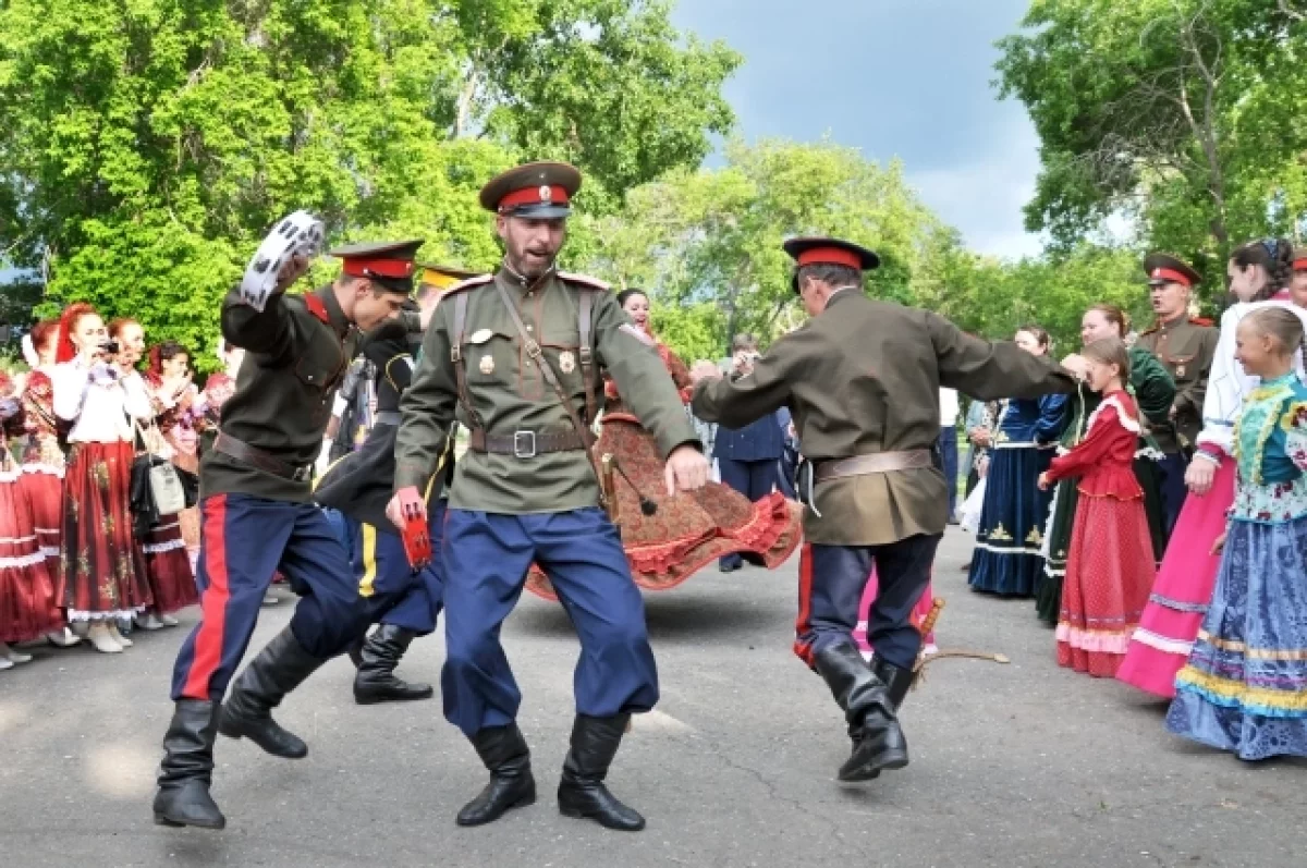 Кем на самом деле были сибирские казаки