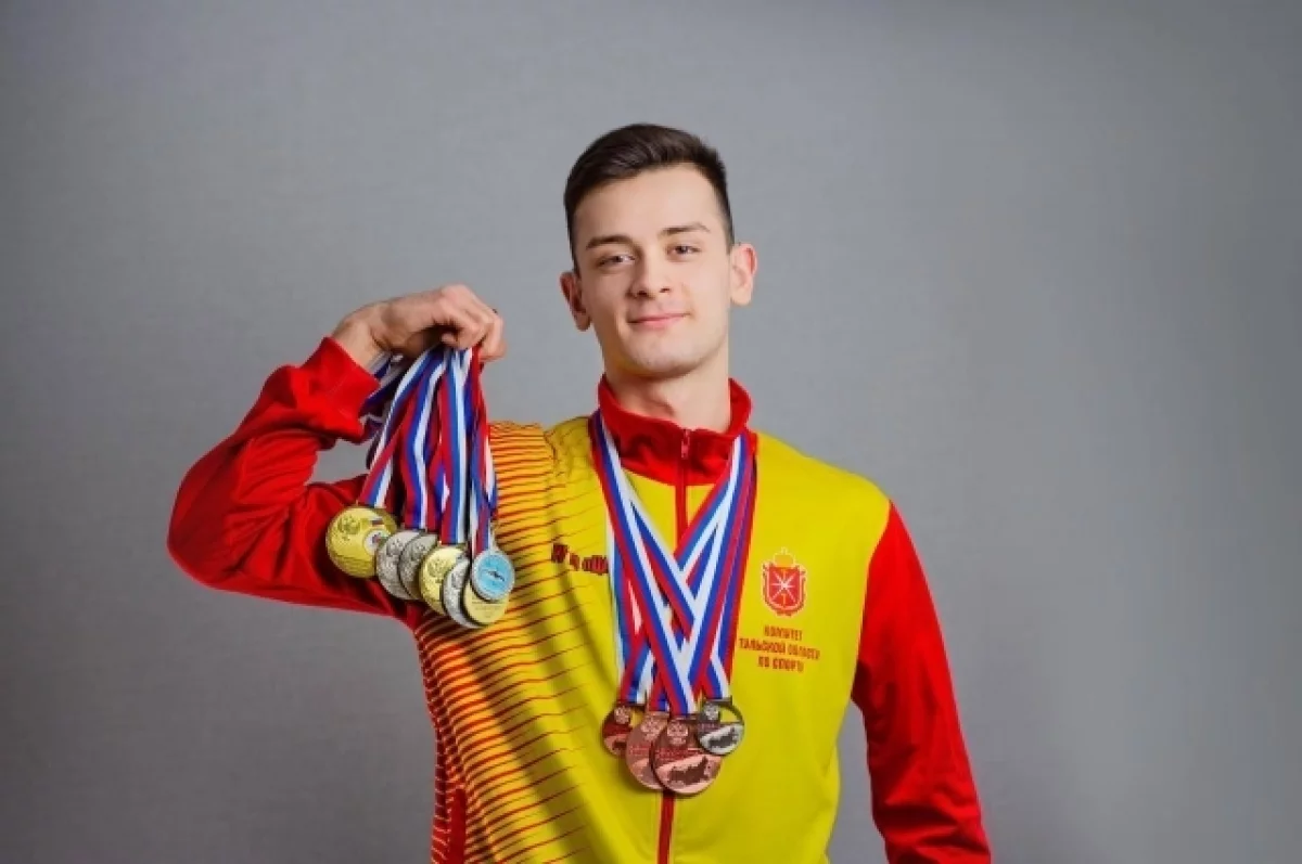 Пловец Коняев стал мастером спорта вопреки проблемам со слухом