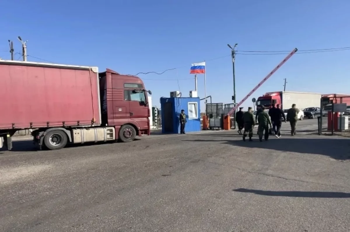 Астраханский пункт пропуска Караузек расширят до 16 полос движения