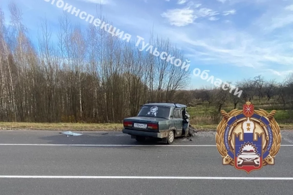 В Белёвском районе внедорожник вылетел на встречку и столкнулся с «Ладой»