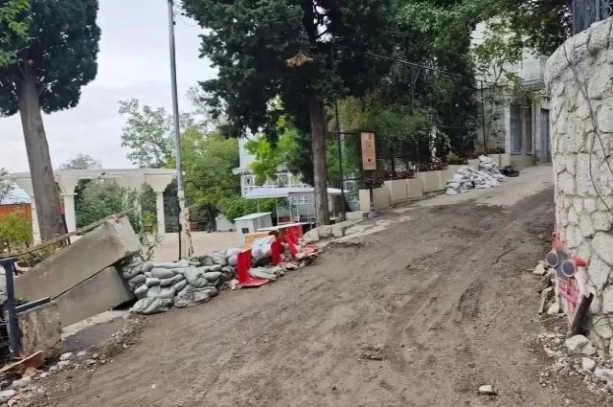 Уровень потоков воды в Ялте после стихии значительно снизился