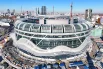После открытия обновленный «Олимпийский» объединит под одной крышей 4 крупных сооружения: Главное здание, Арену, Малый концертный зал и Водный комплекс, а для удобства посетителей здесь обустроят паркинг на 3,5 тысячи машин.