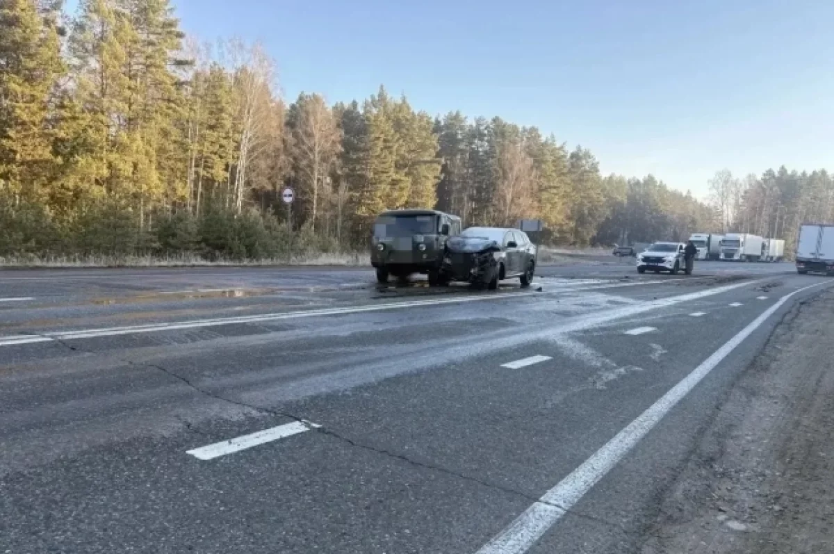 Девять человек попали в больницу после ДТП с УАЗом в Удмуртии