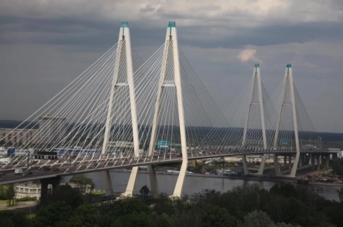 Работы на Вантовом мосту КАД завершили раньше срока
