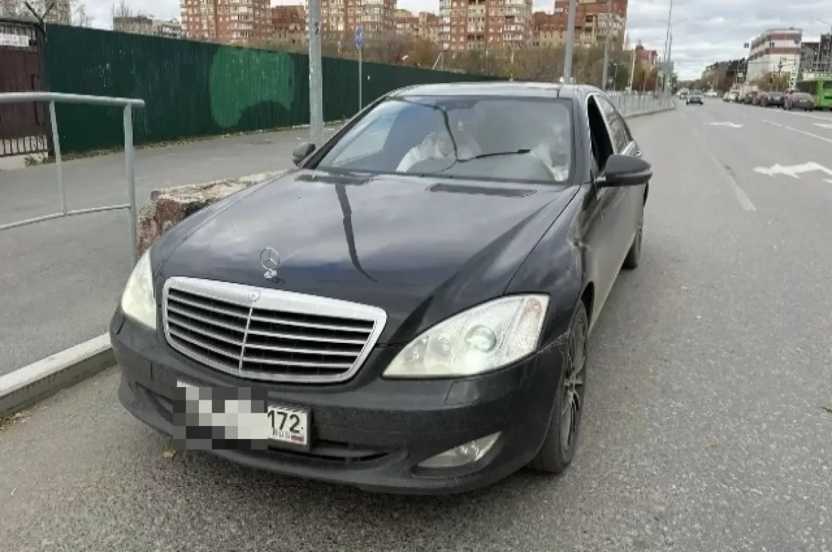 В Тюменской области водитель Mercedes накопил 28 неоплаченных штрафов