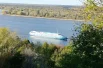 Тихие воды Волги всё ещё принимают большие пассажирские суда.