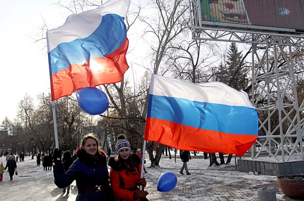 Новосибирцам напомнили про две короткие рабочие недели по четыре и три дня