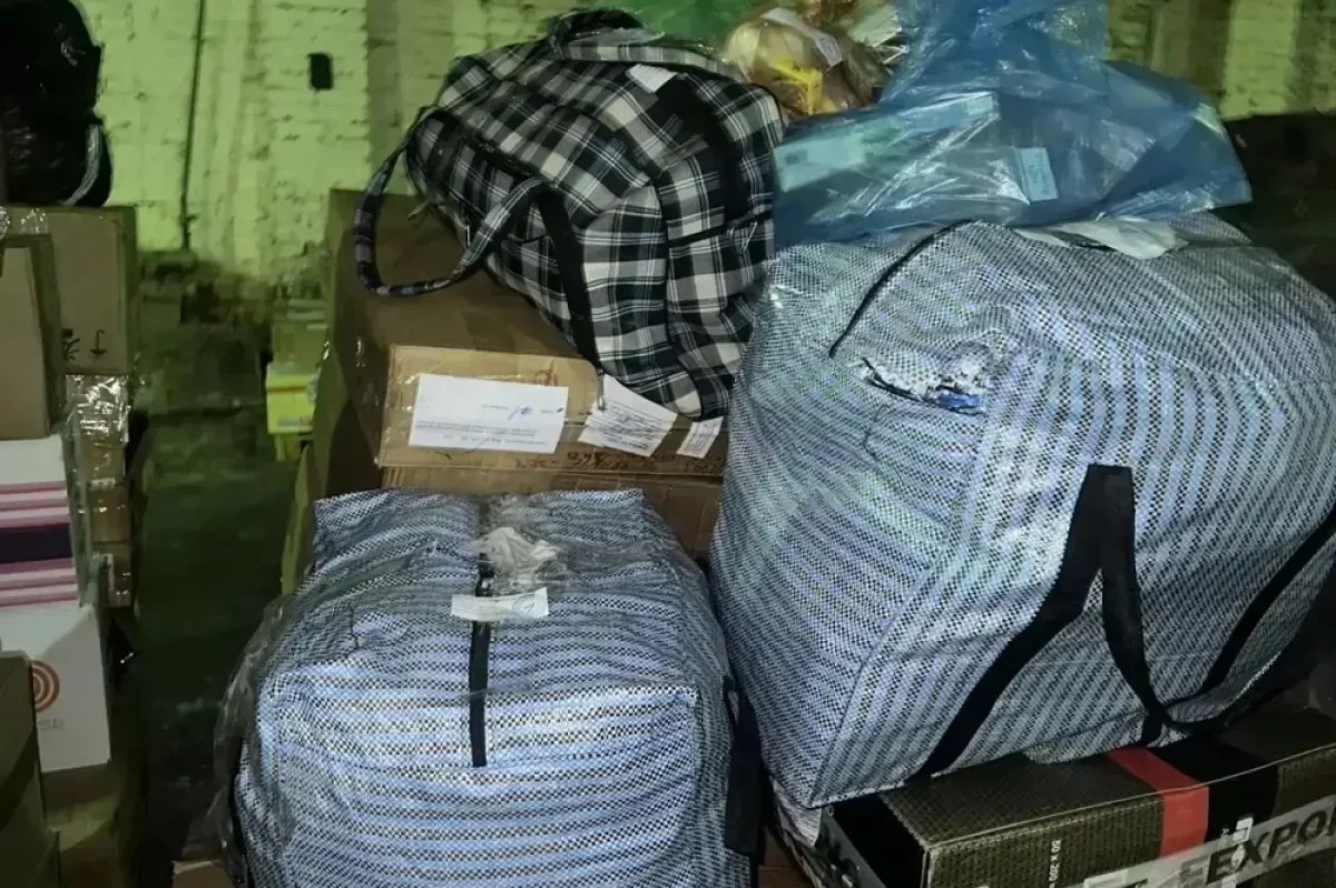 Омич пойдет под суд за почти 10 тысяч пачек контрафактных сигарет в гараже