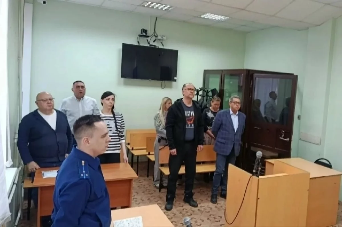 Бывшего главврача онкодиспансера в Ижевске Заварзина осудили за взятки