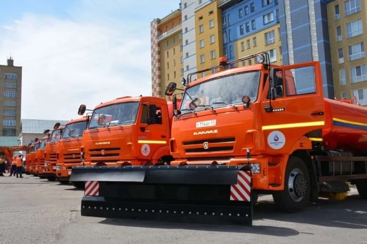 Омский водоканал вывел на линии новую технику