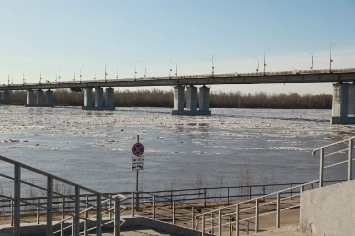 Руслан Кухарук рассказал, когда построят мост в Октябрьском районе