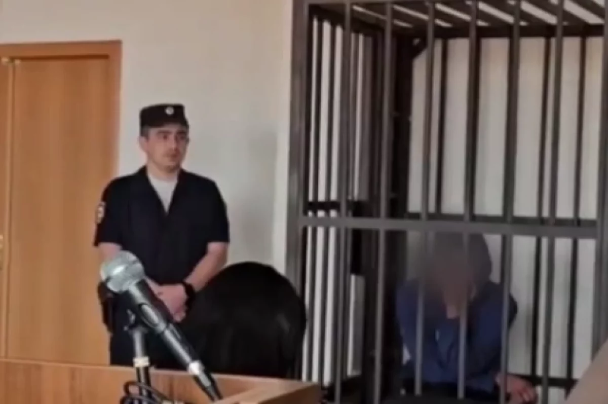 В Челябинске отправили в СИЗО мужчину за убийство хозяйки квартиры и поджог
