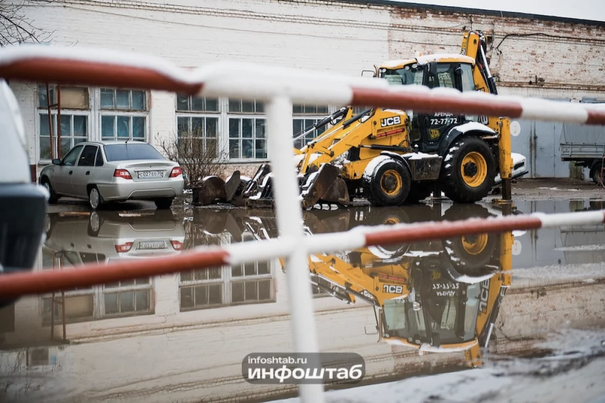В Астрахани могут снести торговые павильоны у остановки «Детский мир»
