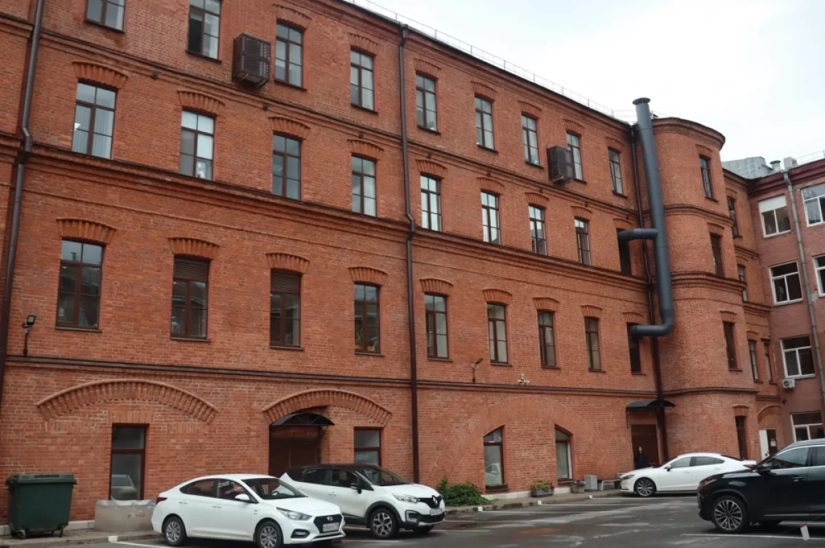 Александр Беглов сообщил о завершении реставрации сушильни «Треугольника»