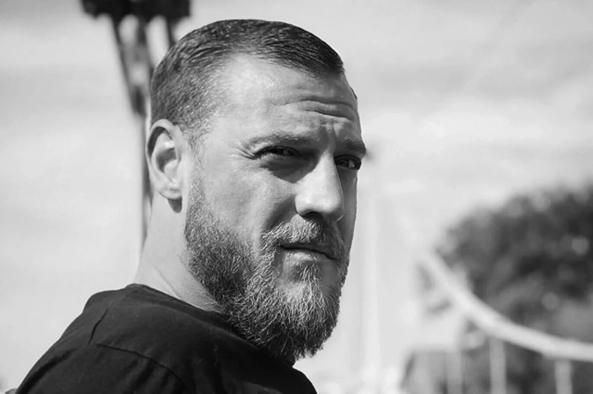 Миша Маваши: церемония похорон и патруль на кладбище