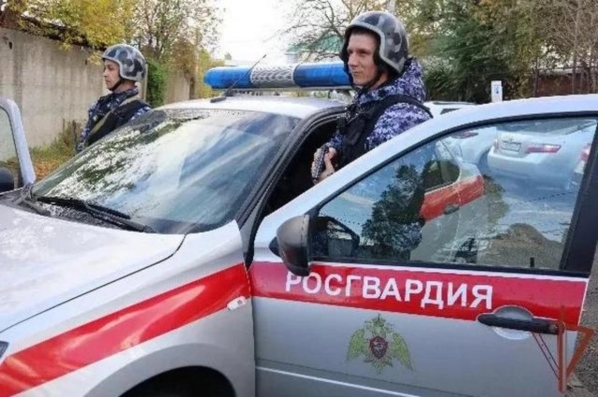 В Ставрополе росгвардейцы поймали трёх человек, воровавших со склада металл