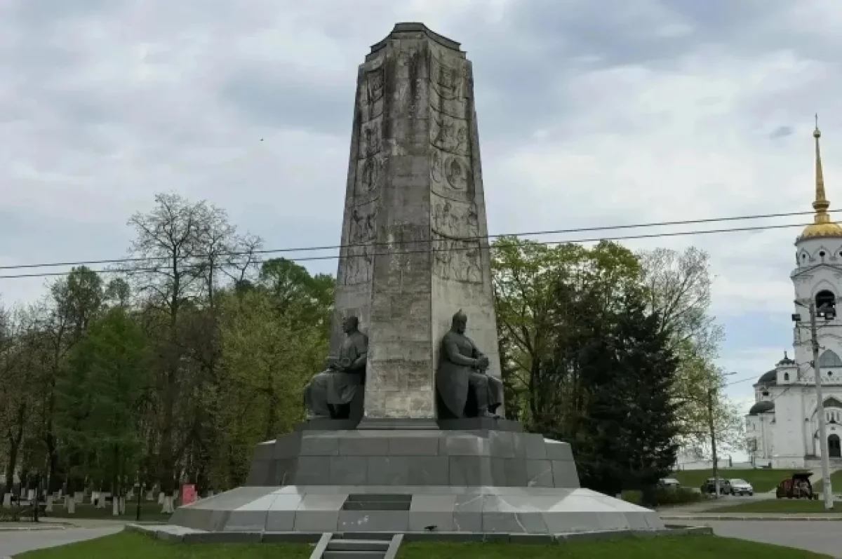 Во Владимире идет масштабная реставрация монумента к 850‑летию города