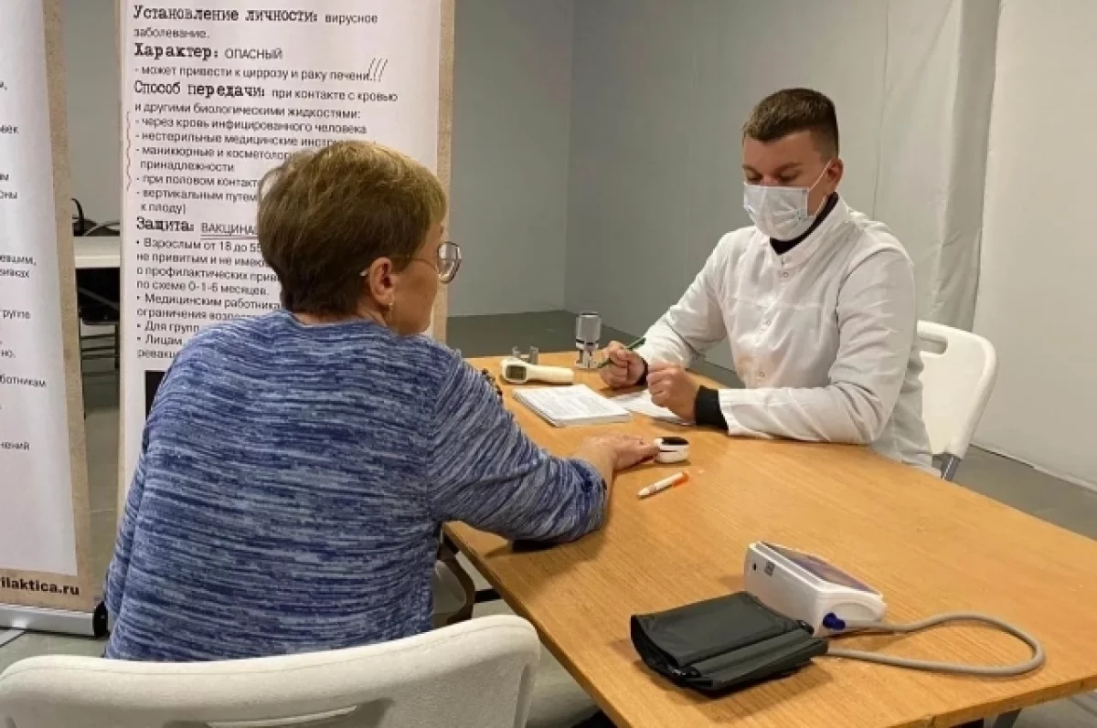 Бесплатную вакцинацию проводят в нескольких ТЦ в Свердловской области