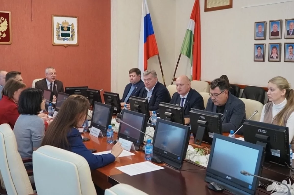 Калужан поблагодарили за книги, переданные детям ЛНР