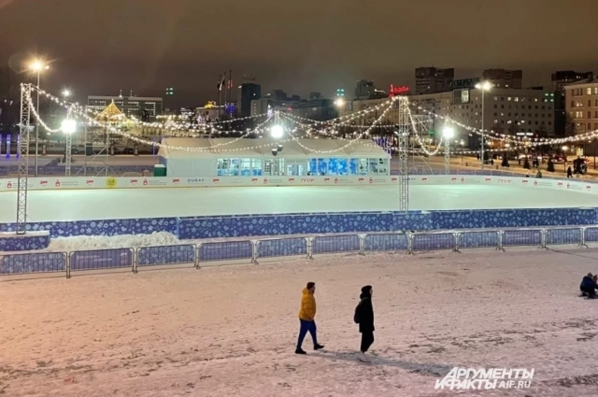 На эспланаде в Перми снова зальют главный городской каток