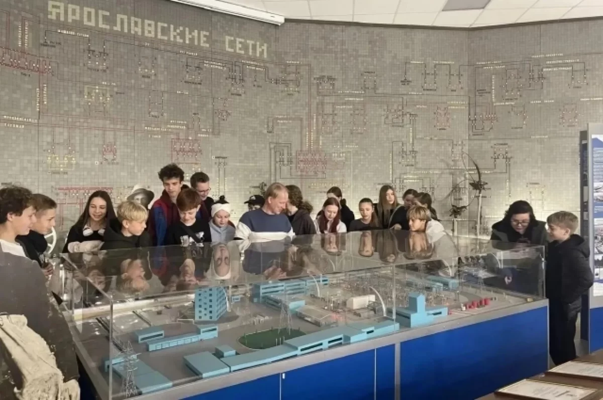 Более 100 учеников побывали у энергетиков в Единый день открытых дверей