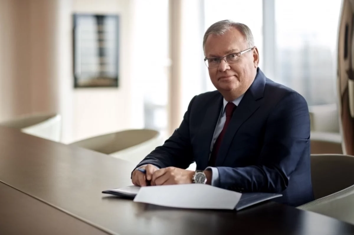 Пьянов, проигравший Костину пари по ключевой ставке, сделал новый прогноз