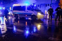 Вечером 30 октября у здания Конституционного суда собралась толпа протестующих. 